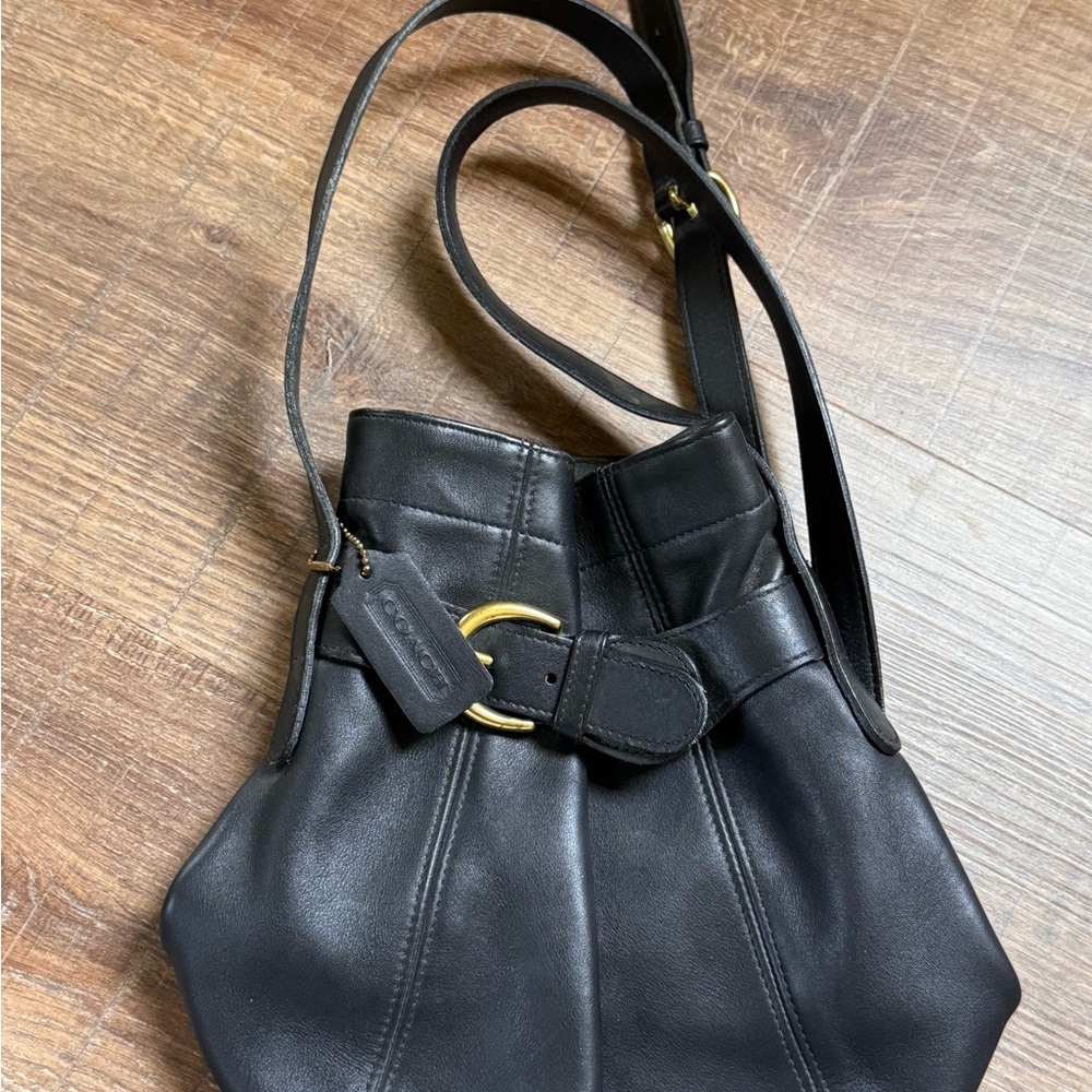 Vintage Coach Black Leather Shoulder Bag # 4156